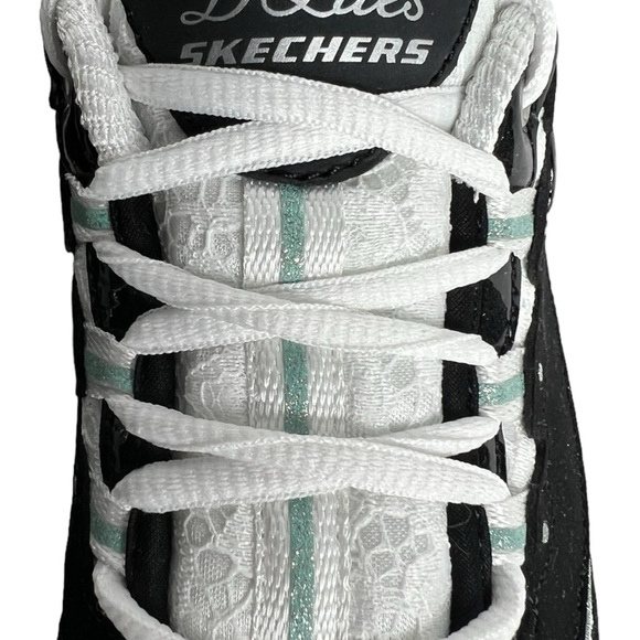Sketchers D’Lites shoes in black and white with seafoam accent.  Size 7 - Picture 5 of 8